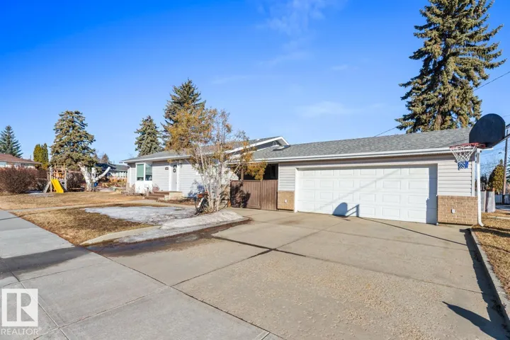 4308 108 AV NW, Edmonton, Alberta T6A1N9