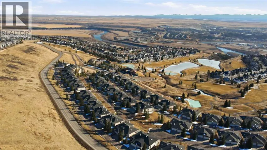 40 Eagleview Way, Cochrane, Alberta T4C1P6