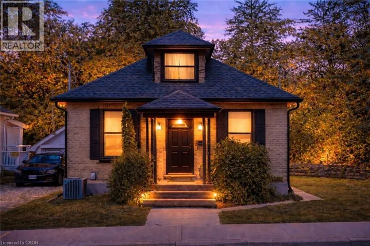 2 ESSON Street, Kitchener, Ontario N2M2T9