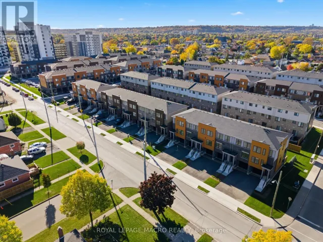 9B BINGHAM ROAD, Hamilton (McQuesten), Ontario L8H0B5