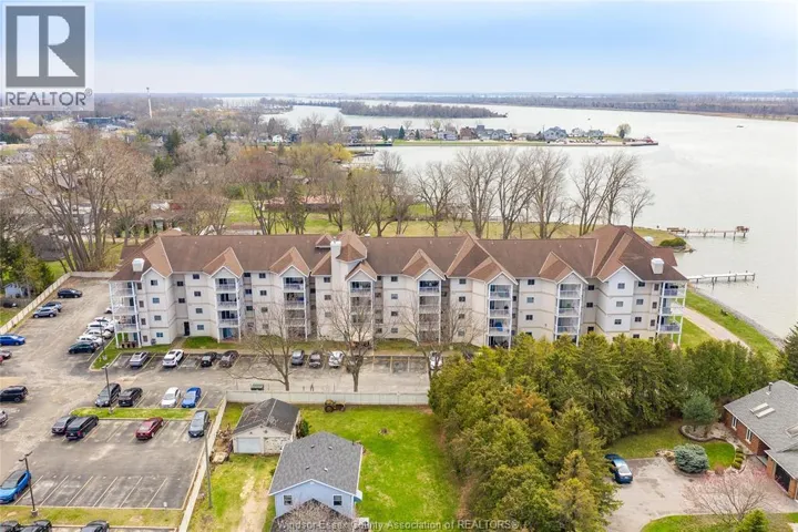 40 ADAMS LANE Unit# 114, LaSalle, Ontario N9J3R4