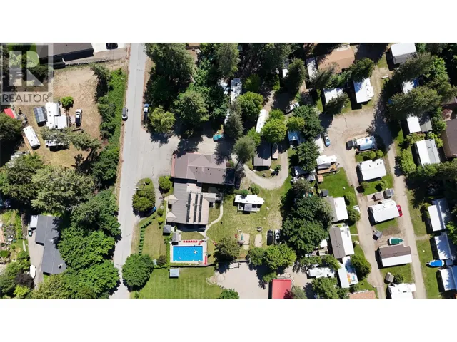 61 KINGSLEY Road, Christina Lake, British Columbia V0H1E2