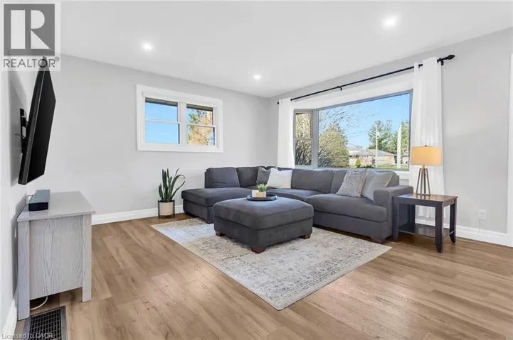 868 GROSVENOR Street, Woodstock, Ontario N4S5H1