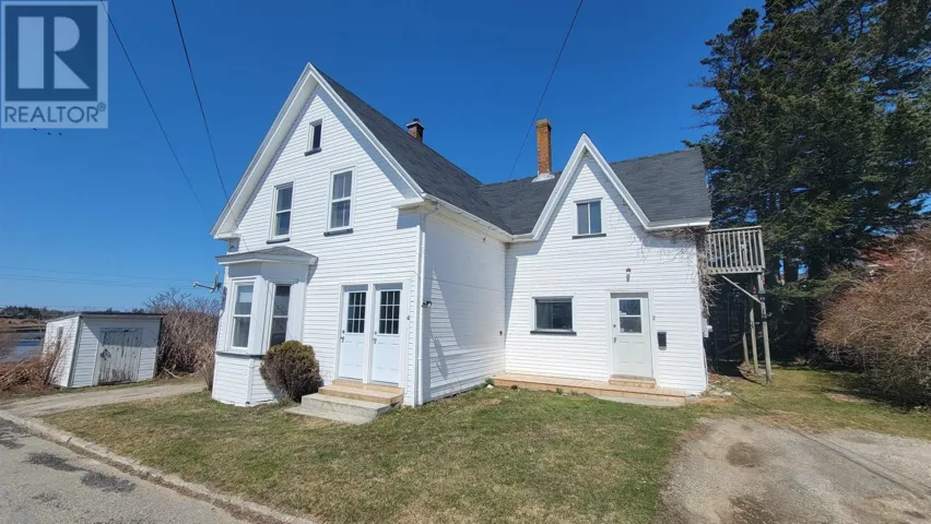 2-4 Baker Street, Yarmouth, Nova Scotia B5A2W7