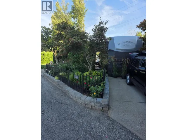 415 Commonwealth Road Unit# 418, Kelowna, British Columbia V4V1P4