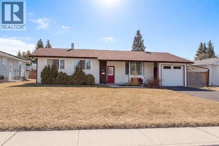 13 Scott Street, Red Deer, Alberta T4N0E3
