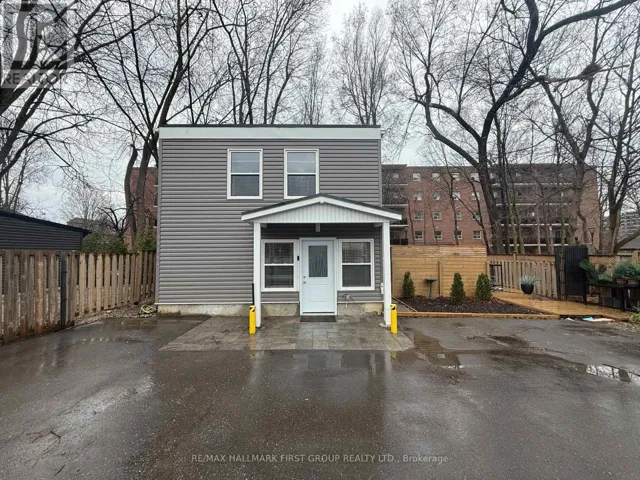 UNIT B - 33 LINCOLN STREET, Ajax (Central West), Ontario L1S6C4