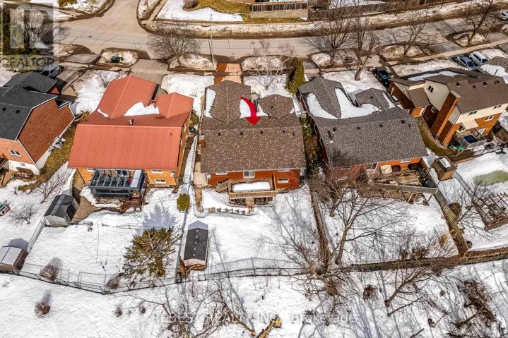 MAIN FLOOR - 92 LILLIAN CRESCENT, Barrie (Sunnidale), Ontario L4N5H7