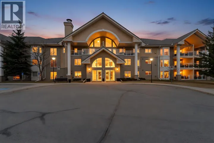 303, 728 Country Hills Road NW, Calgary, Alberta T3K5K8