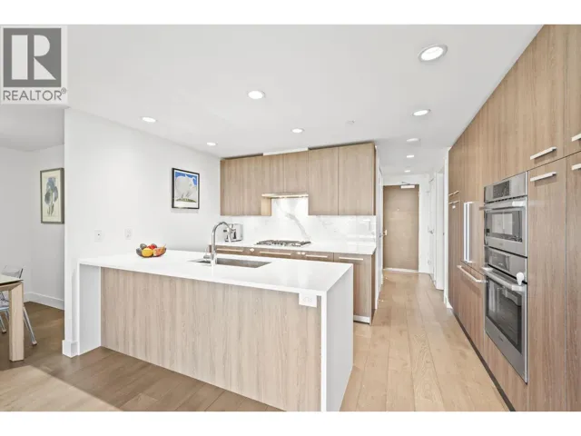 904 1210 E 27TH STREET, North Vancouver, British Columbia V5J0C5