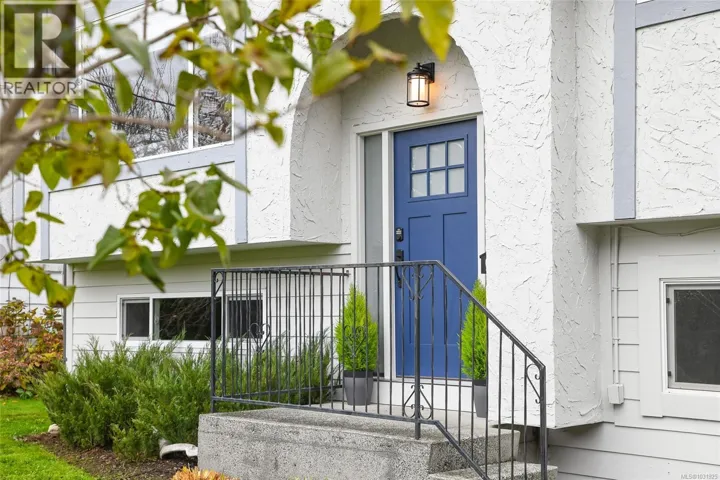 78 Rod & Gun Rd, Courtenay, British Columbia V9N3M9