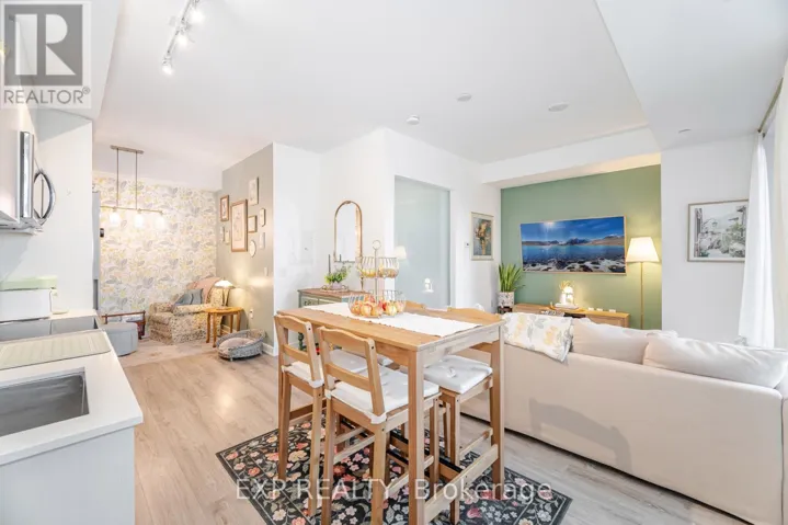 812 - 25 NEIGHBOURHOOD LANE, Toronto (Stonegate-Queensway), Ontario M8Y0C4