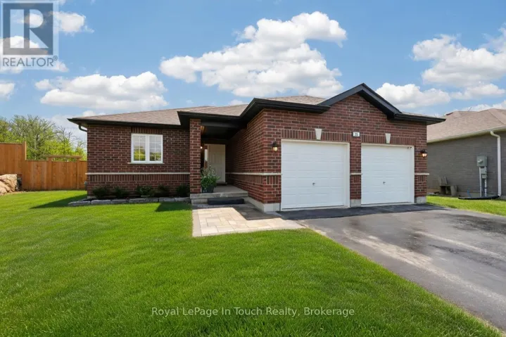 55 HUNTER AVENUE, Tay (Victoria Harbour), Ontario L0K2A0