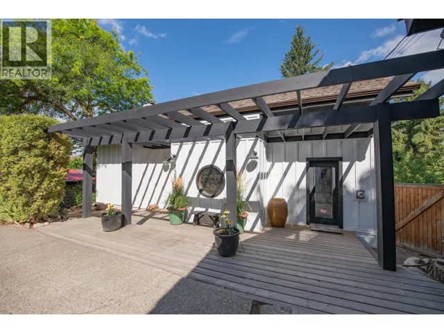 13804 Ponderosa Way, Coldstream, British Columbia V1B1A4