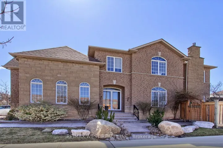 2 SGOTTO BOULEVARD, Vaughan (Sonoma Heights), Ontario L4H1X1