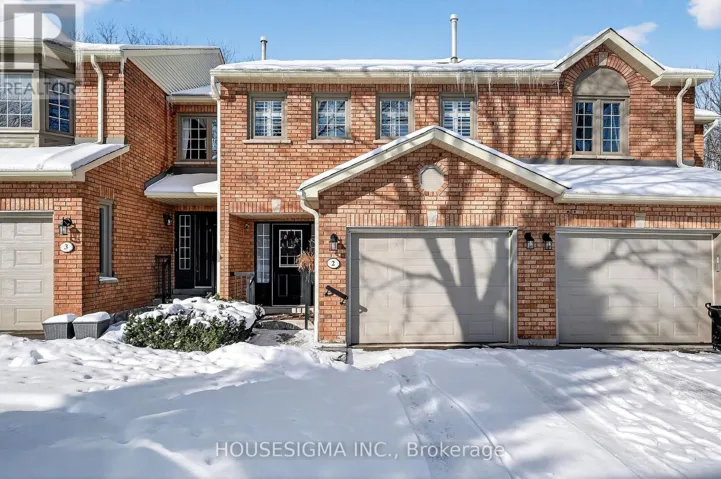 2 - 14 HUNTINGWOOD AVENUE, Hamilton (Dundas), Ontario L9H6X3