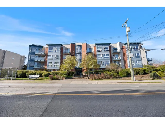 202 20277 53 AVENUE, Langley, British Columbia V3A3V2