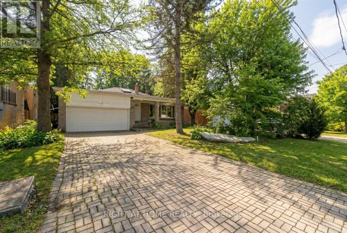 23 CHRISTINE CRESCENT, Toronto (Willowdale West), Ontario M2R1A4