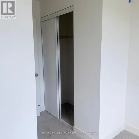 320B - 16 MELBOURNE AVENUE, St. Catharines (E. Chester), Ontario L2P3J8