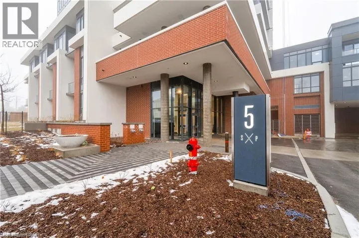 5 WELLINGTON SOUTH Street Unit# 13, Kitchener, Ontario N2G0E3