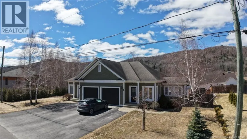 8 Louise Street, Edmundston, New Brunswick E3V0C3
