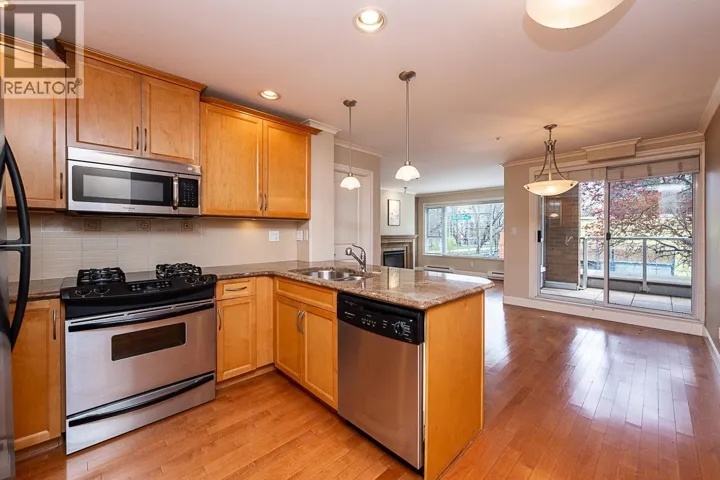 203 2103 W 45TH AVENUE, Vancouver, British Columbia V6M2J2