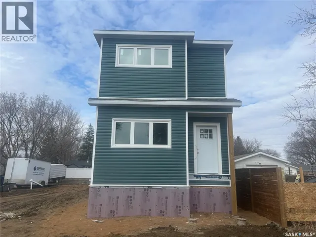 1314 CONNAUGHT AVENUE, Moose Jaw, Saskatchewan S6H4B8