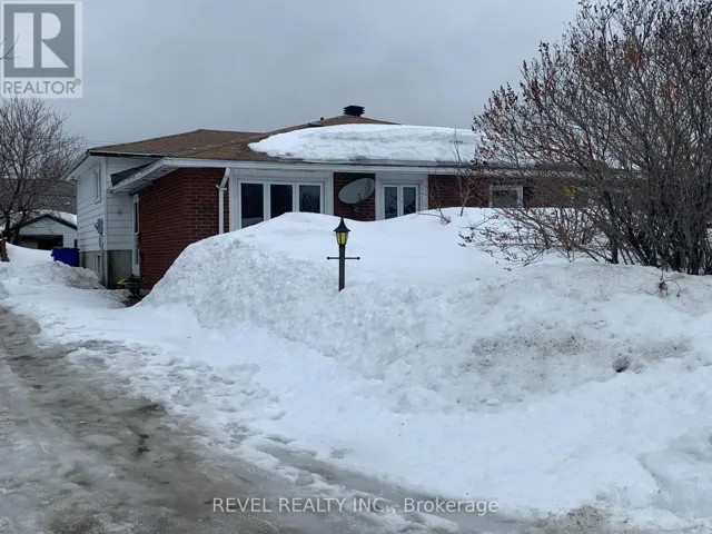 35 GRAHAM LANE, Timmins (TS - SW), Ontario P4N7Z5