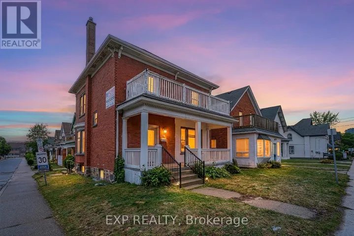 30 REGINA STREET N, Waterloo, Ontario N2J3A1