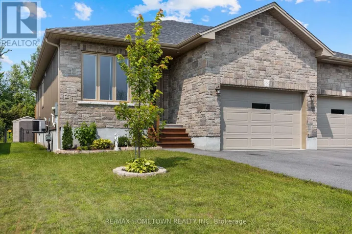 8 BILLINGS AVENUE W, South Dundas, Ontario K0E1K0