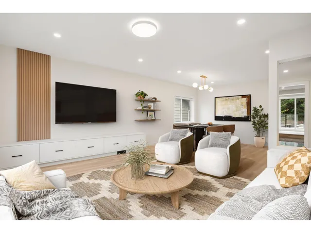 15962 NORTH BLUFF ROAD, White Rock, British Columbia V4B3G8