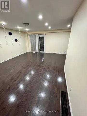 122 - 690 LITTLE GREY STREET, London East (East L), Ontario N5Z4M9