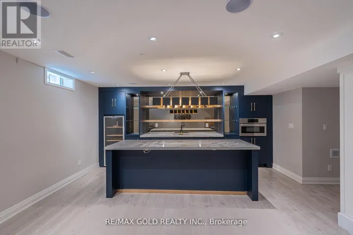 61 YELLOWKNIFE ROAD, Brampton (Sandringham-Wellington North), Ontario L6R0B3