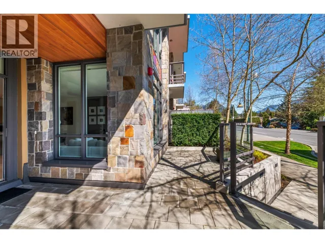 2765 MOUNTAIN HIGHWAY, North Vancouver, British Columbia V7J0B4