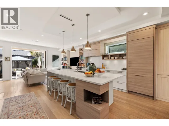 1136 E 16TH AVENUE, Vancouver, British Columbia V5T2W3