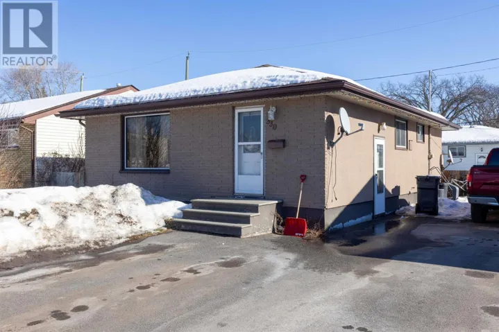 330 Edward ST N, Thunder Bay, Ontario P7C4P2