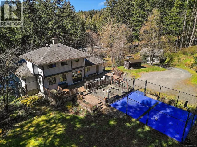 1725 Millstream Rd, Highlands, British Columbia V9B6E7
