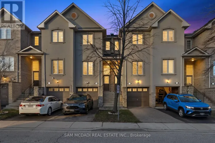 11 - 435 HENSALL CIRCLE, Mississauga (Cooksville), Ontario L5A4P1