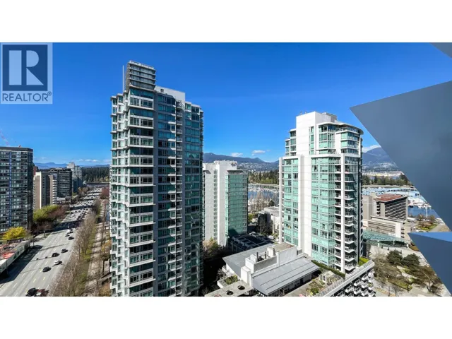 1705 620 CARDERO STREET, Vancouver, British Columbia V6G0C7