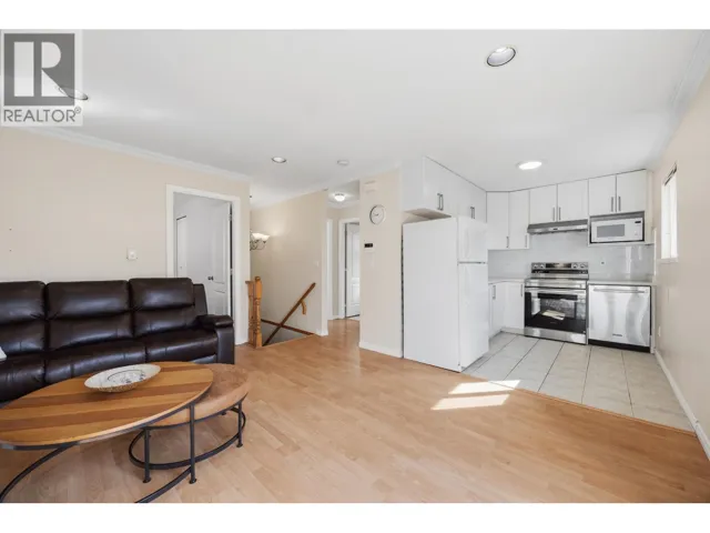 6058 WOODSWORTH STREET, Burnaby, British Columbia V5G1S8