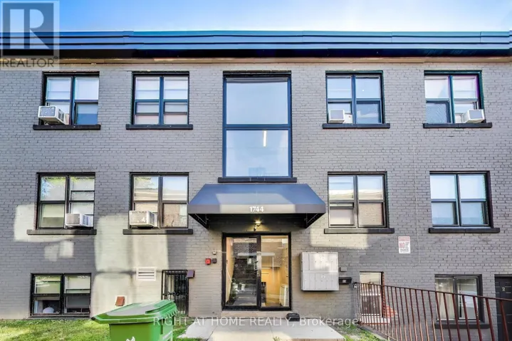 13 - 1744 WILSON AVENUE, Toronto (Downsview-Roding-CFB), Ontario M3L1A8