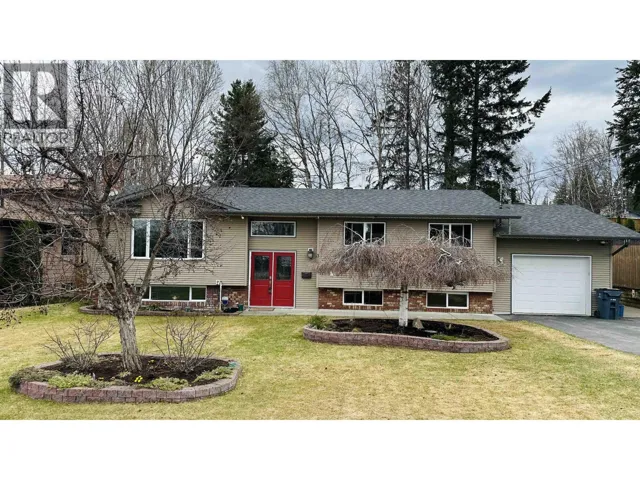 3187 WALLACE CRESCENT, Prince George, British Columbia V2K3V5