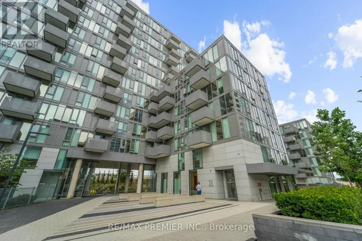102 - 38 MONTE KWINTER MONTE KWINTER COURT, Toronto (Clanton Park), Ontario M3H0E2