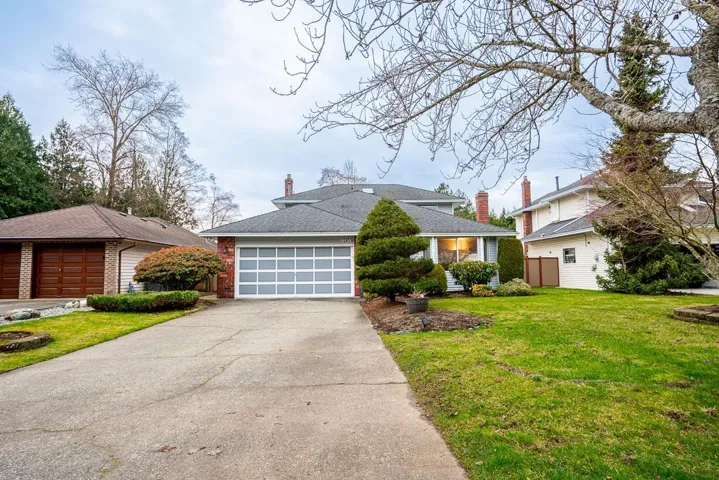 1285 163 A STREET, White Rock, British Columbia V4A8E6