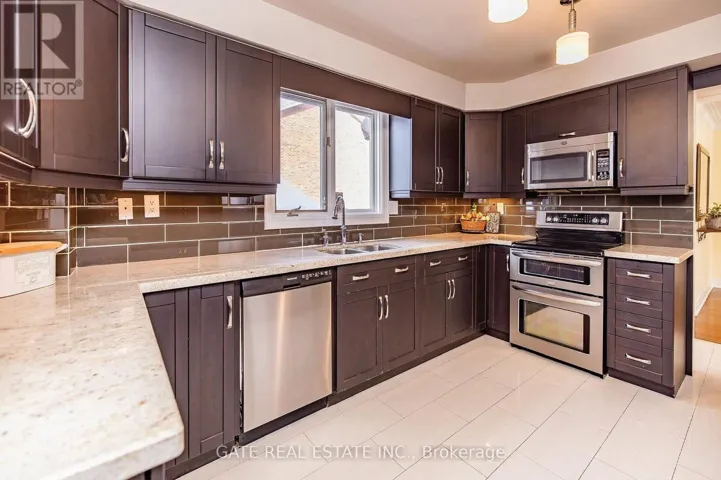 60 SCOTT STREET, Brampton (Brampton North), Ontario L6V1S3