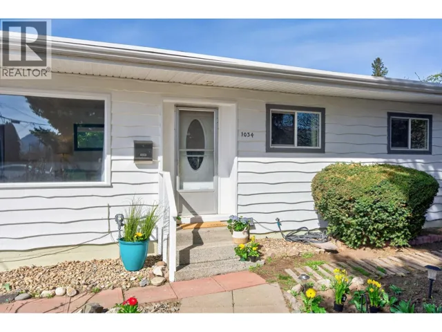 1034 Laroque Street, Kamloops, British Columbia V2B5L5