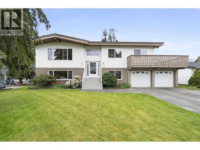 5251 CHAMBERLAYNE AVENUE, Delta, British Columbia V4K2J7