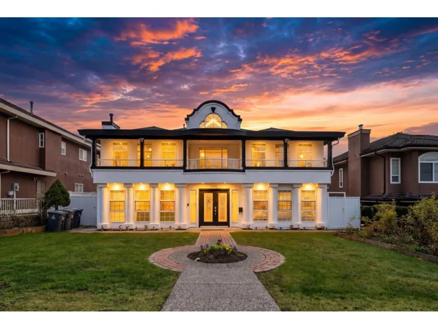 13836 92 AVENUE, Surrey, British Columbia V3V1J2