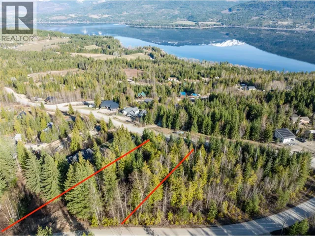5056 Ivy Road, Eagle Bay, British Columbia V0E1T0