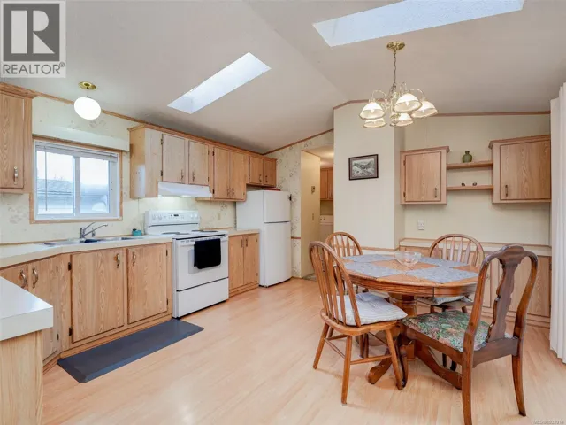 220 2779 Stautw Rd, Central Saanich, British Columbia V8M2C8